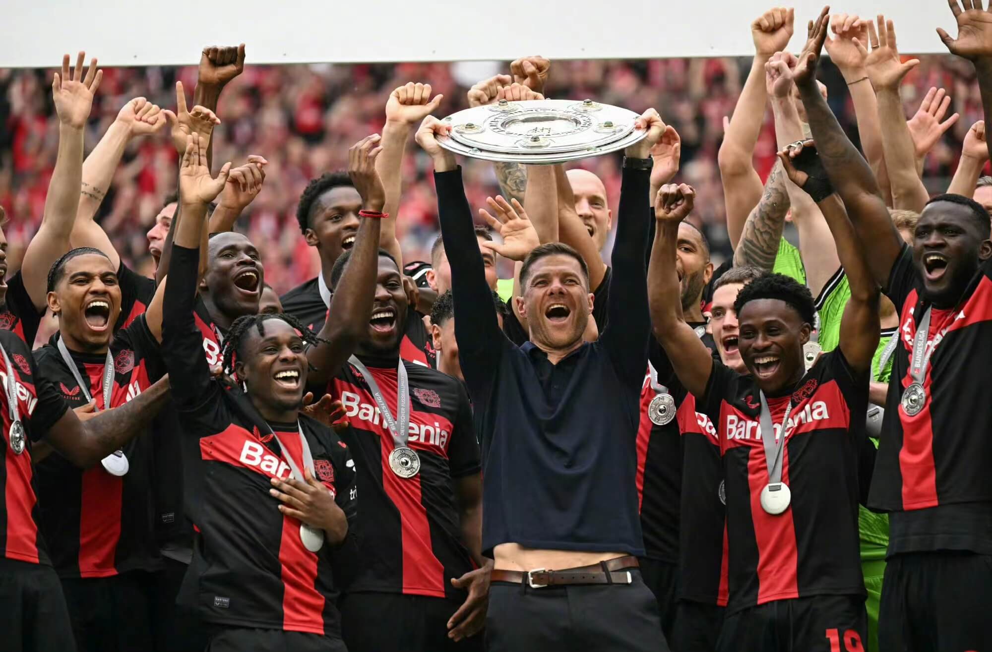 Leverkusens legendariske øyeblikk, ubeseiret ære og stolthet